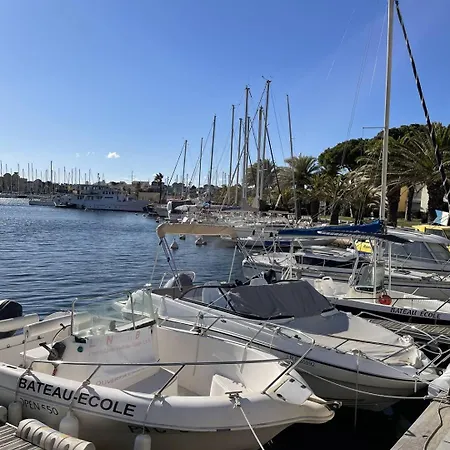 Ideal Couple Avec Vue Sur Le Port De 4che24 *