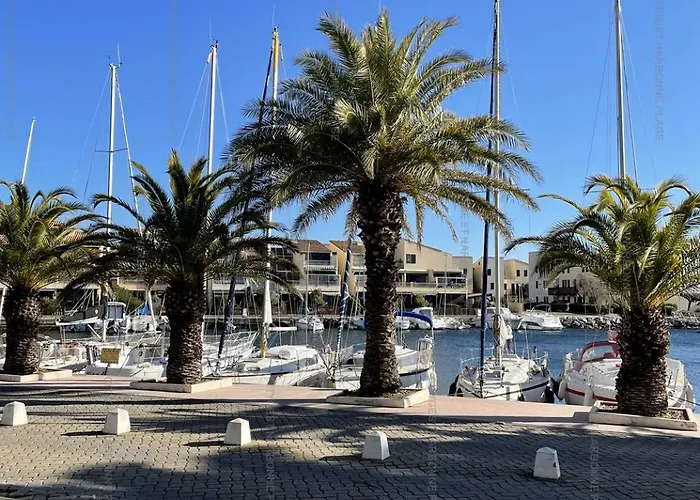 Idéal Couple Avec Vue Sur Le Port De 4che24